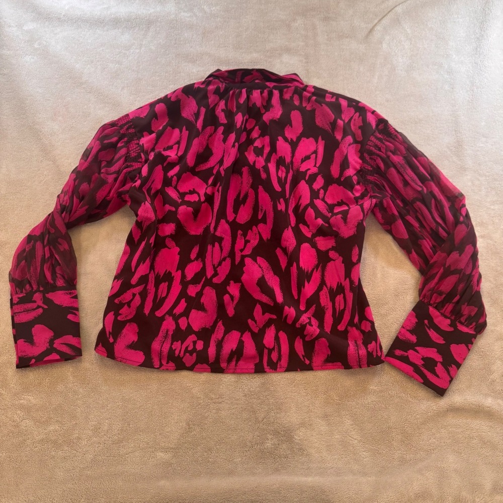 Chic Floral Glam Bow Blouse Sheer Sleeve Abstract Animal Blouse Mob Wife Sz M - Picture 10 of 11